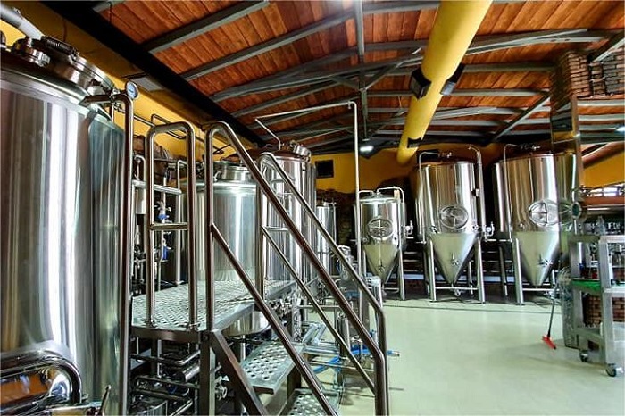 精釀啤酒廠的水處理：重要性、影響與處理方法